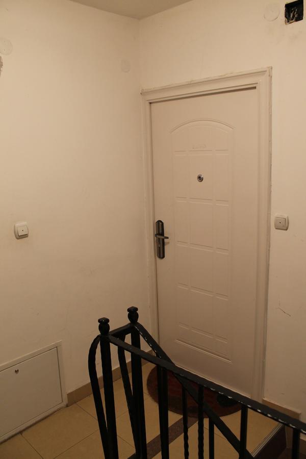 Calm Apartment Belgrado Exterior foto